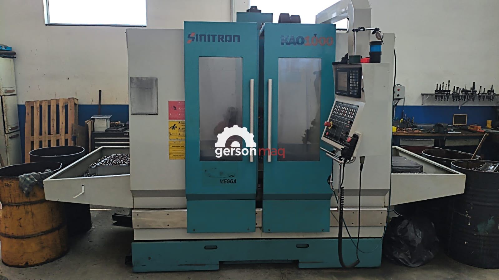 FRESADORA CNC SINITRON KAO 1000 - ANO 2009 - TURCITE NOVO